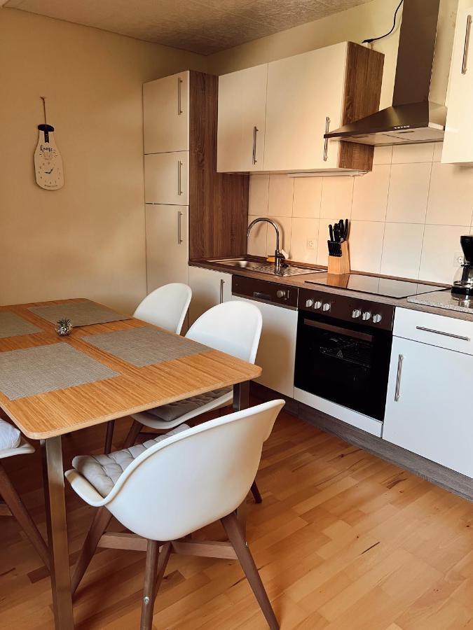Ferienwohnung Moselflair Mit Direktem Blick Auf Die Mosel Und Weinberge Oberfell Екстер'єр фото