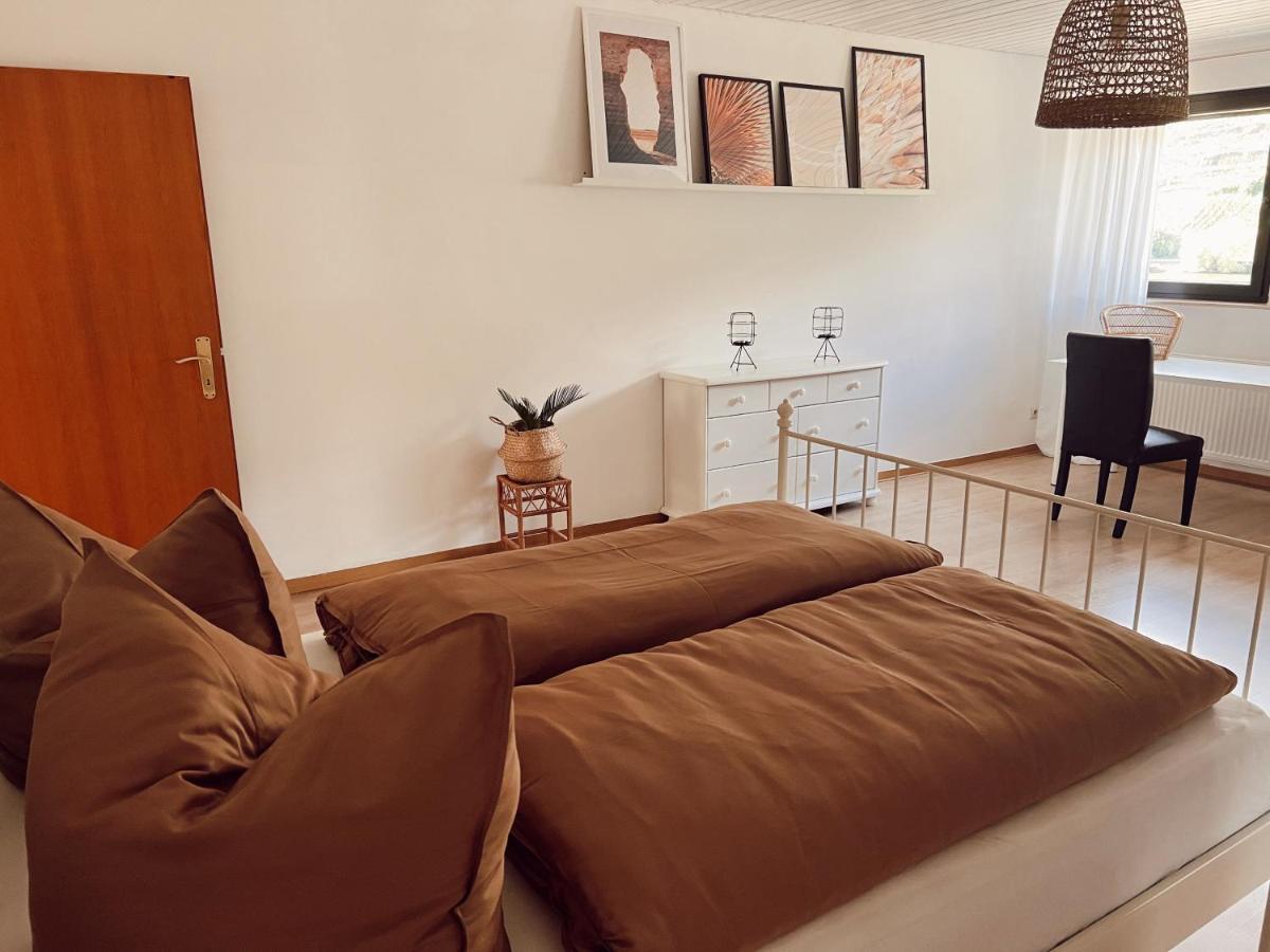 Ferienwohnung Moselflair Mit Direktem Blick Auf Die Mosel Und Weinberge Oberfell Екстер'єр фото